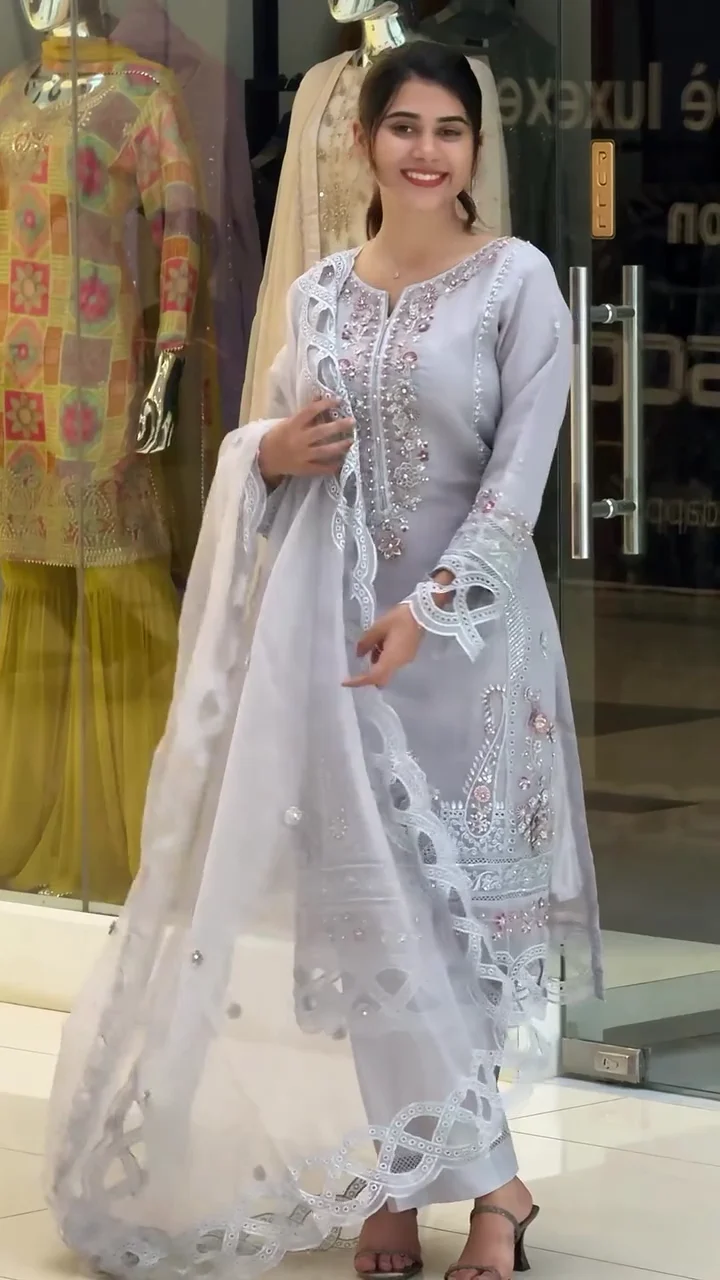 Gray Kurti Pair for Women – Stylish Kurti with Matching Bottom – Perfect for Office Wear, Casual Outings & Festive Occasions - Image 2