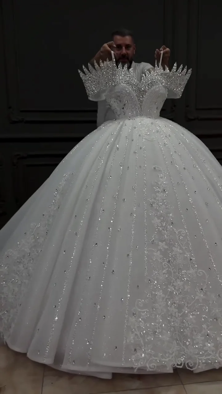 Exquisite Children's Winter Fashion and Bridal-Inspired Formal Wear Collection